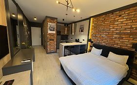 Riverside Industrial Studios - Sauna-Gym- Stay In Style By Wroapart-Pl -Air-Conditioning-All-Spa-Fitness